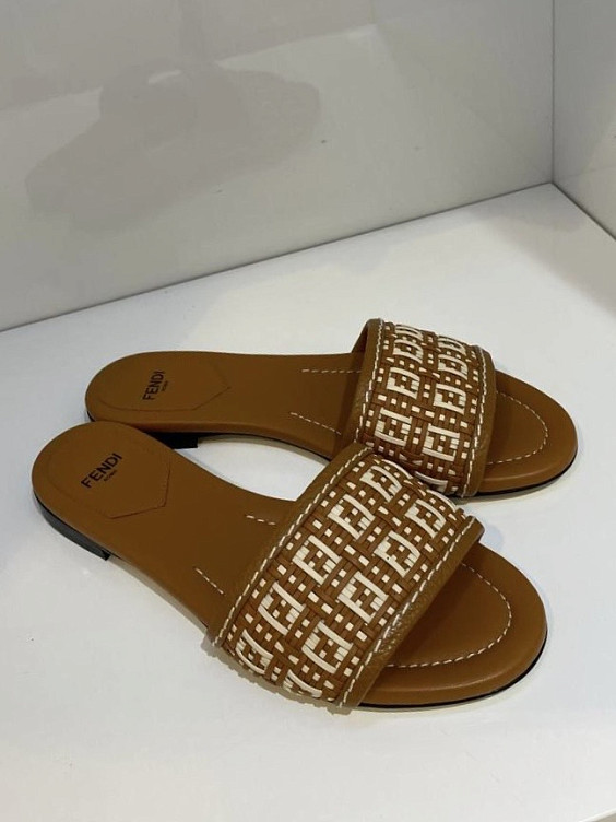 Fendi Шлёпки
