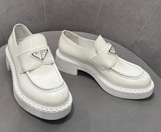 Prada Лоферы