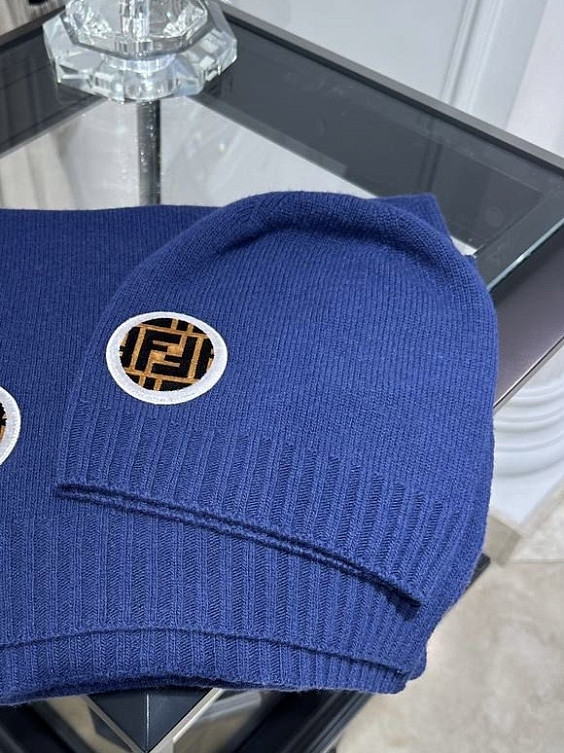 Fendi Шапка