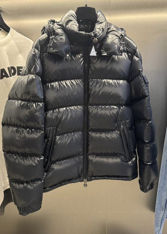 Moncler Пуховик