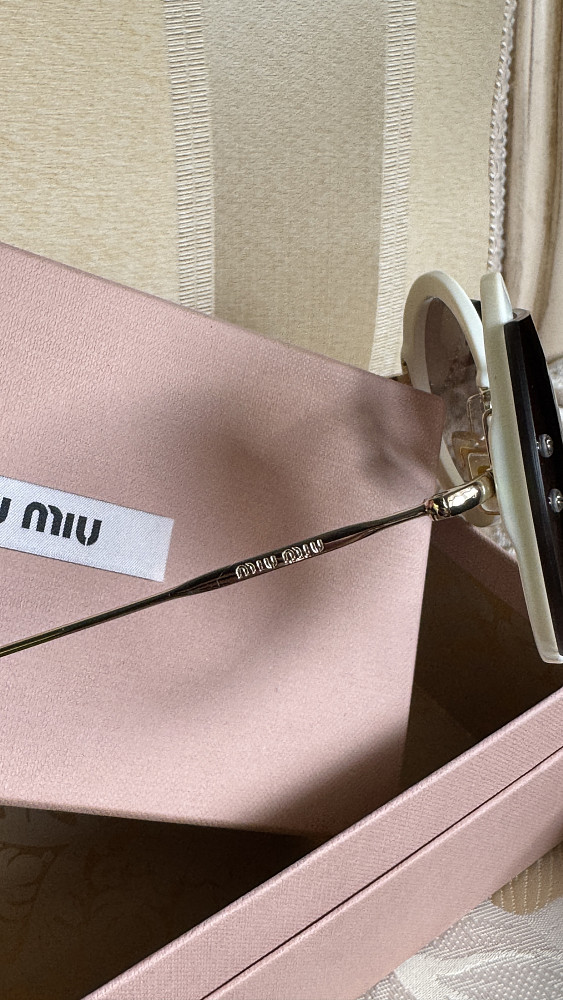 Miu Miu Очки