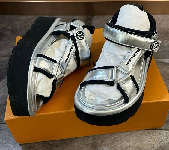 Louis Vuitton Сандалии