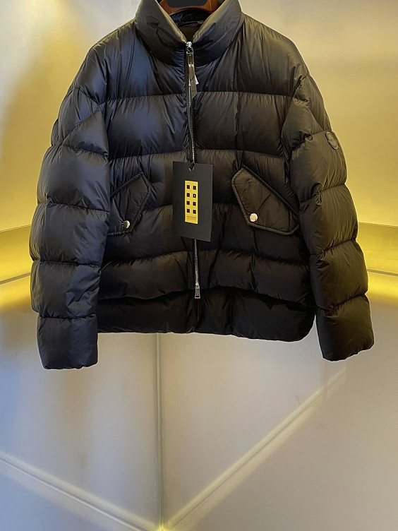 Moncler Пуховик