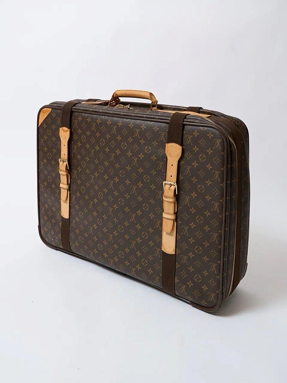 Louis Vuitton Чемодан