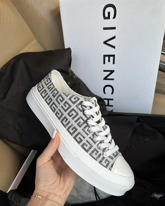 Givenchy Кеды