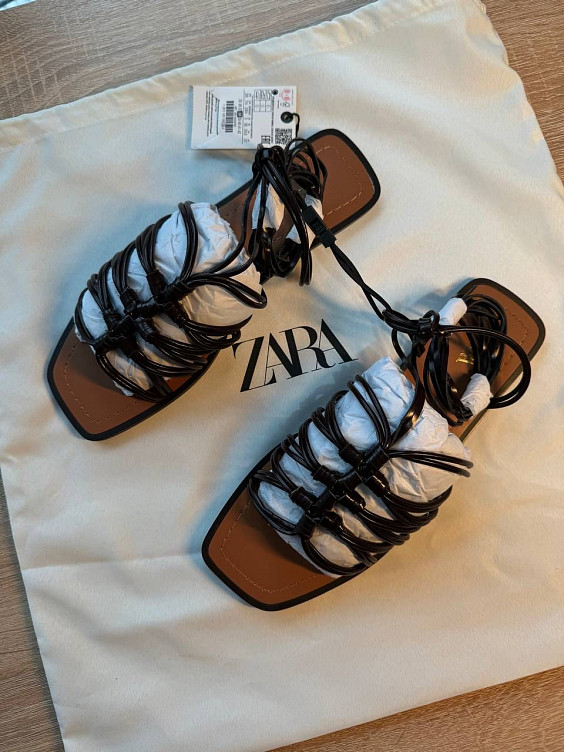 Zara Сандалии