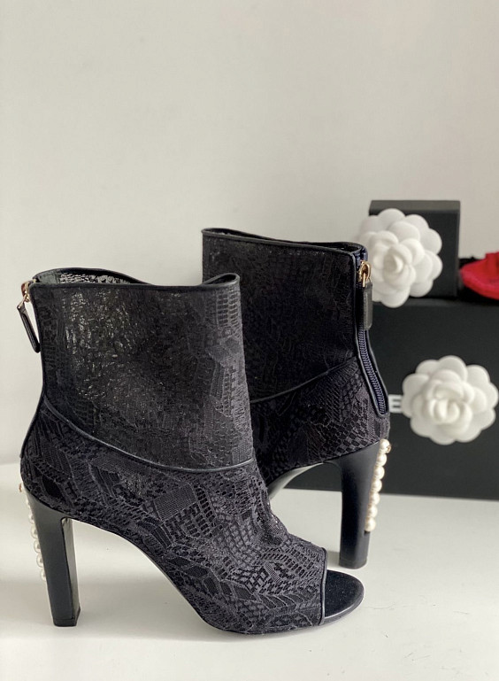 Chanel Ботильоны