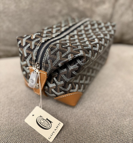 Goyard Косметичка
