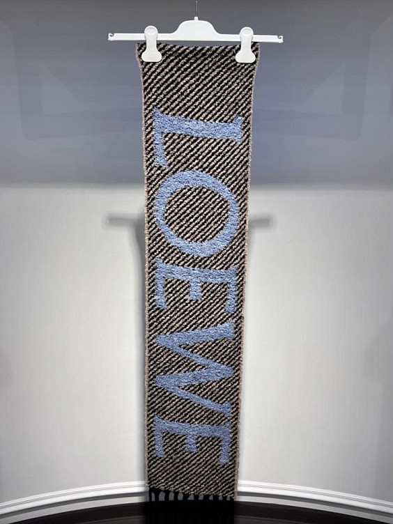 Loewe Шарф