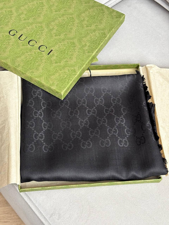 Gucci Шаль