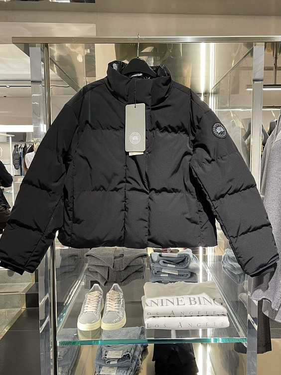 GOLDEN GOOSE Пуховик