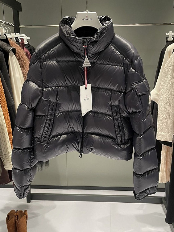 Moncler Пуховик