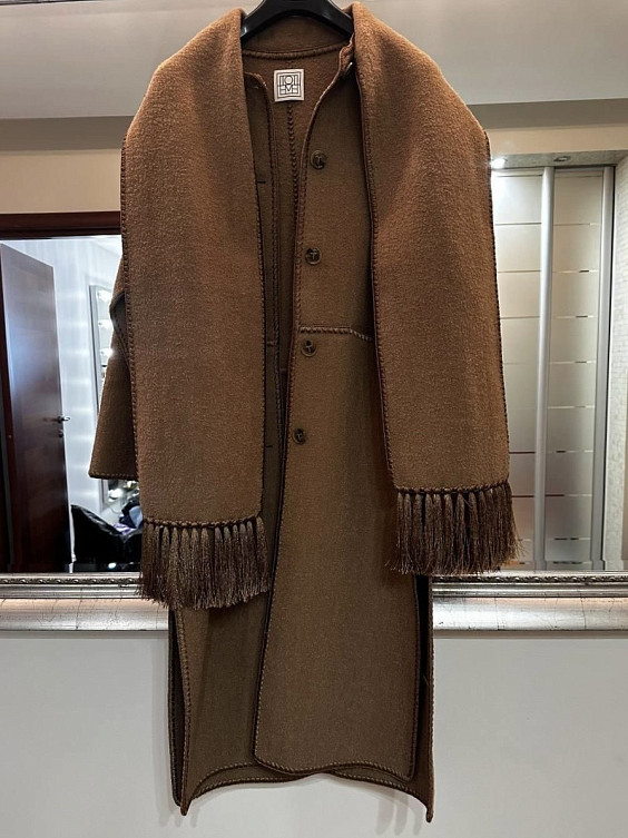 Totême Пальто