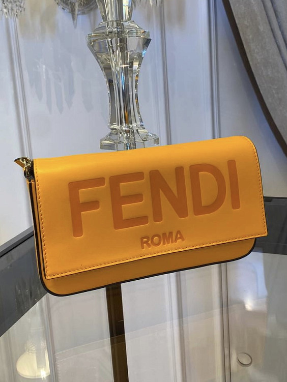 Fendi Клатч