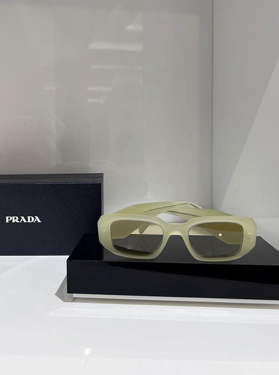 Prada Очки
