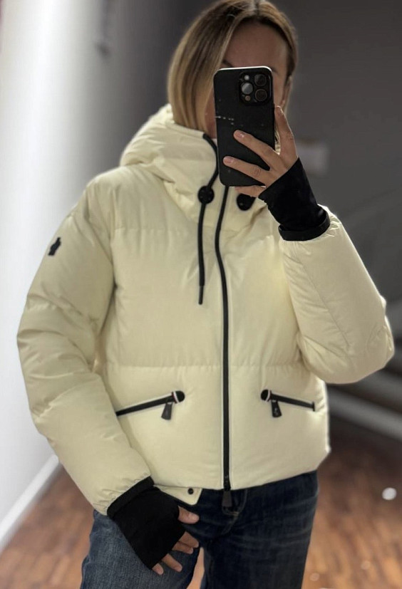Moncler Пуховик