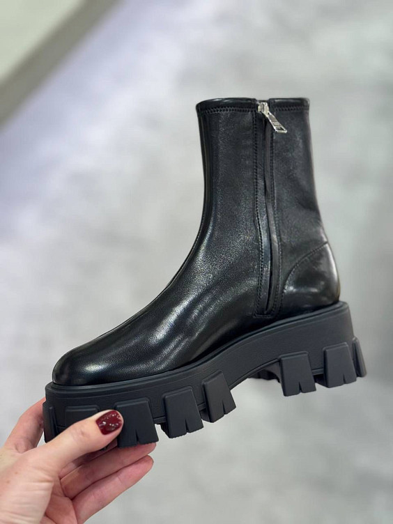 Prada Ботинки