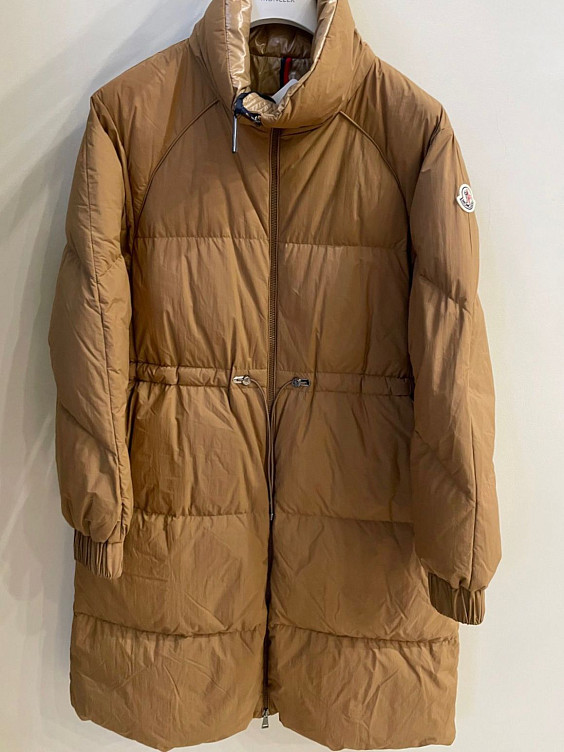 Moncler Пуховик