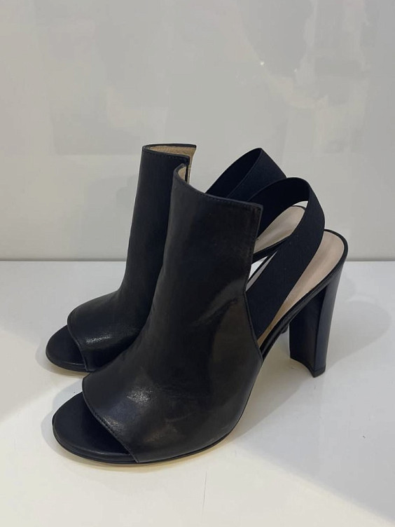 Stuart Weitzman Босоножки