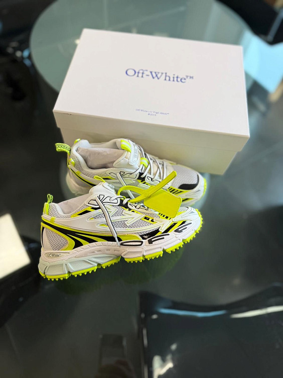 Off-white Кроссовки