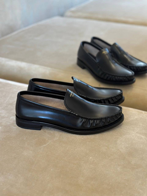 Prada Лоферы
