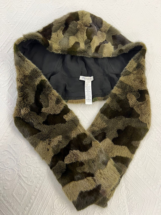 Christian Dior Капюшон-шарф