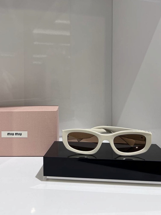 Miu Miu Очки