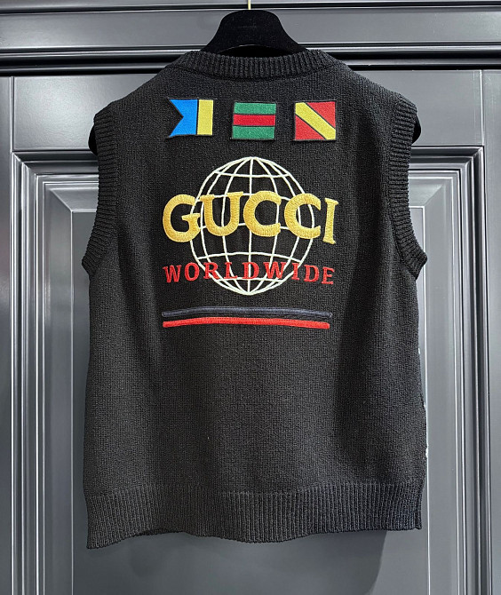 Gucci Жилетка