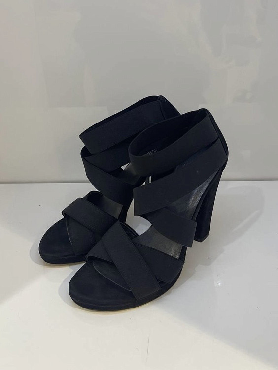 Stuart Weitzman Босоножки