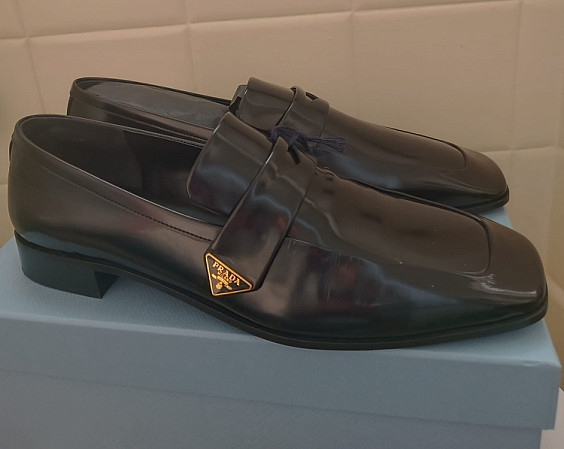 Prada Лоферы
