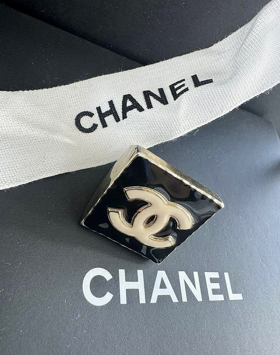 Chanel Кольцо