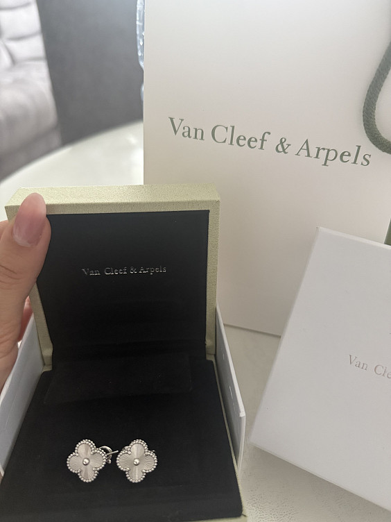 Van Cleef & Arpels Серьги 
