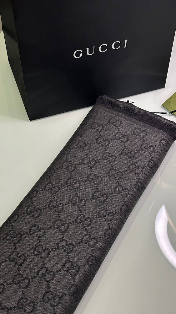 Gucci Шарф