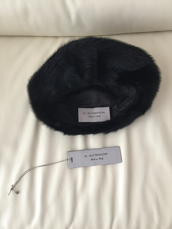 D.Exterior Норковый берет