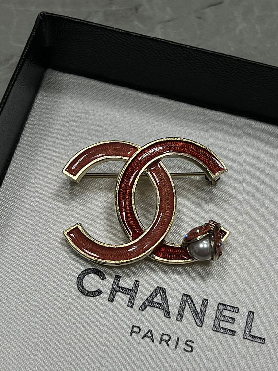 Chanel Брошь