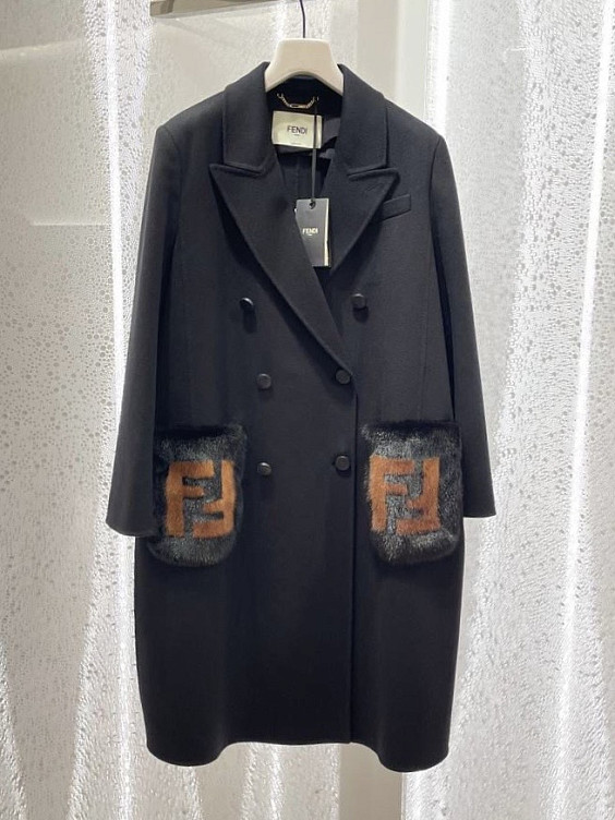 Fendi Пальто