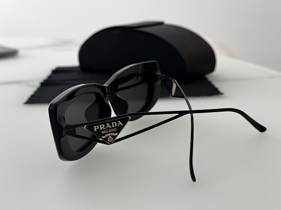 Prada Очки