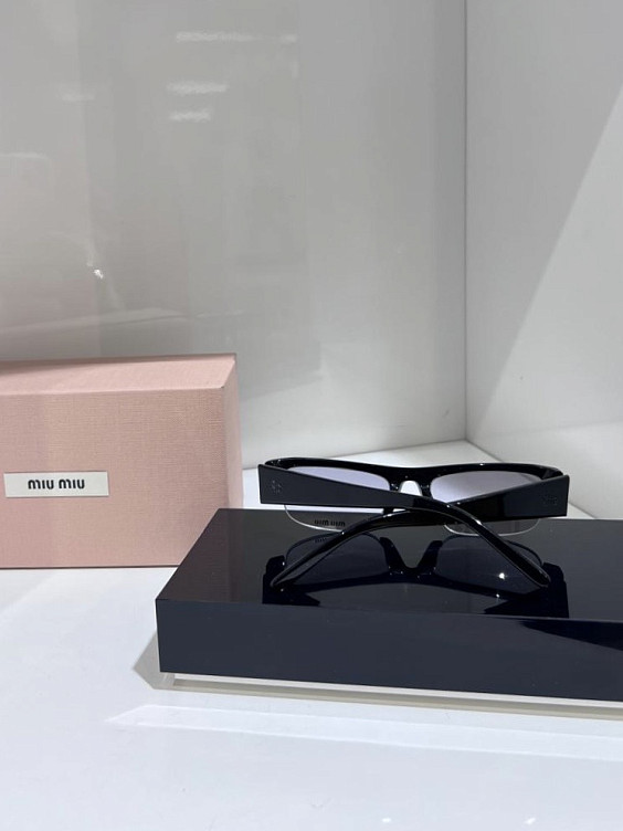 Miu Miu Очки