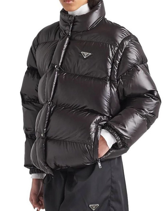 Prada Пуховик