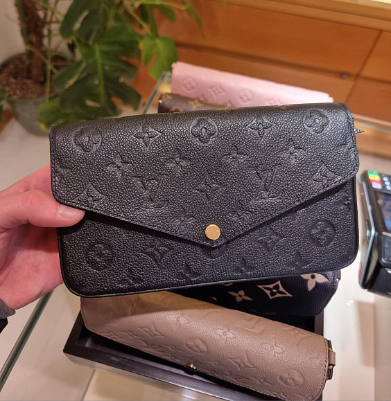 Louis Vuitton Сумка-клатч