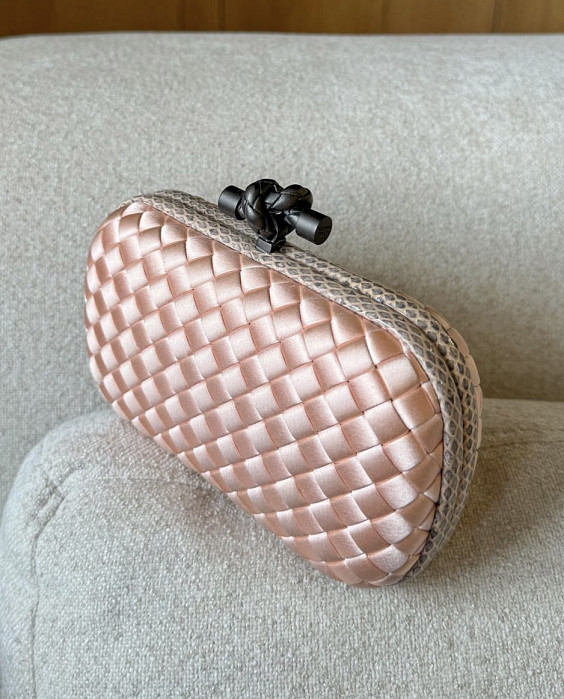 Bottega Veneta Клатч