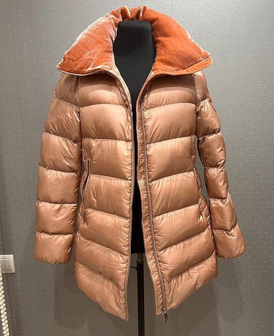 Moncler Пуховик