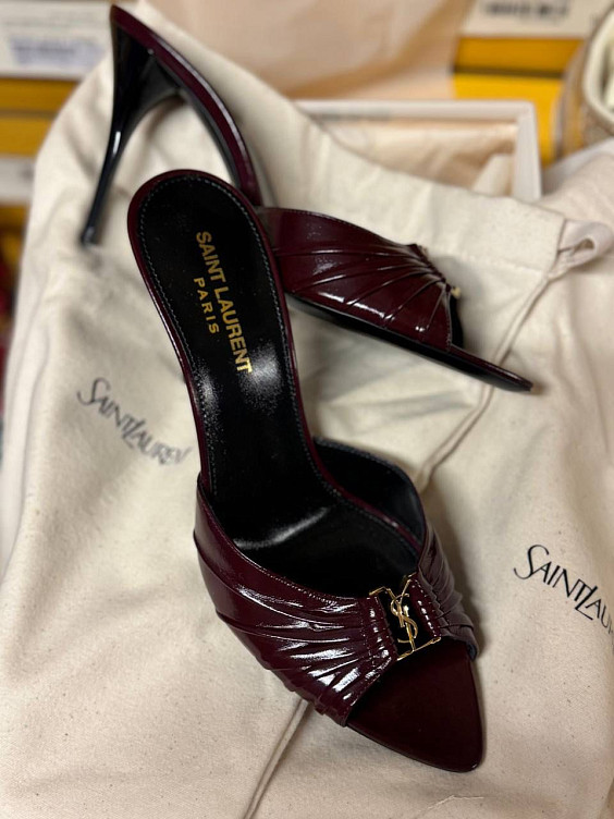 Saint Laurent Мюли