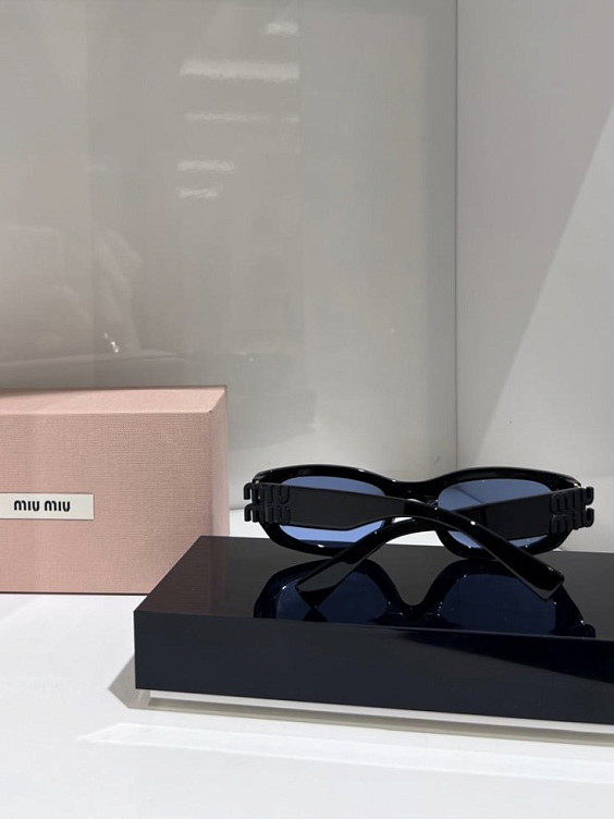 Miu Miu Очки