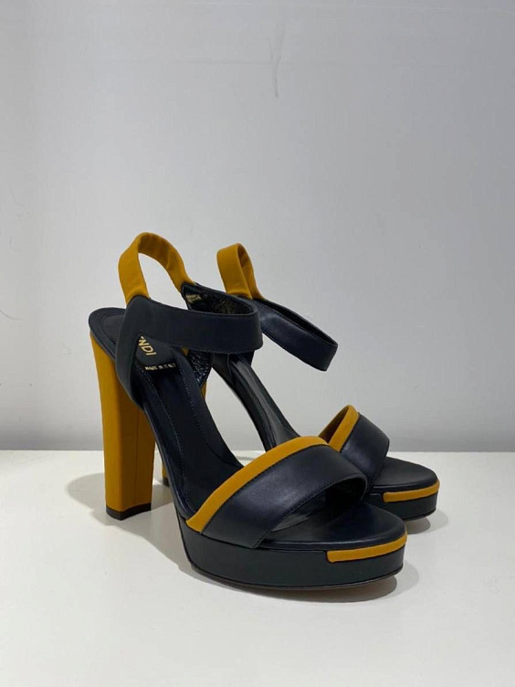 Fendi Босоножки