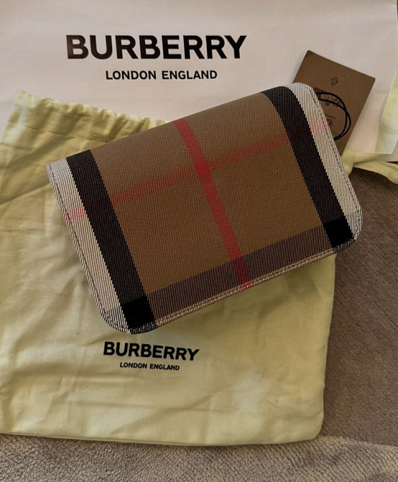 Burberry Сумочка