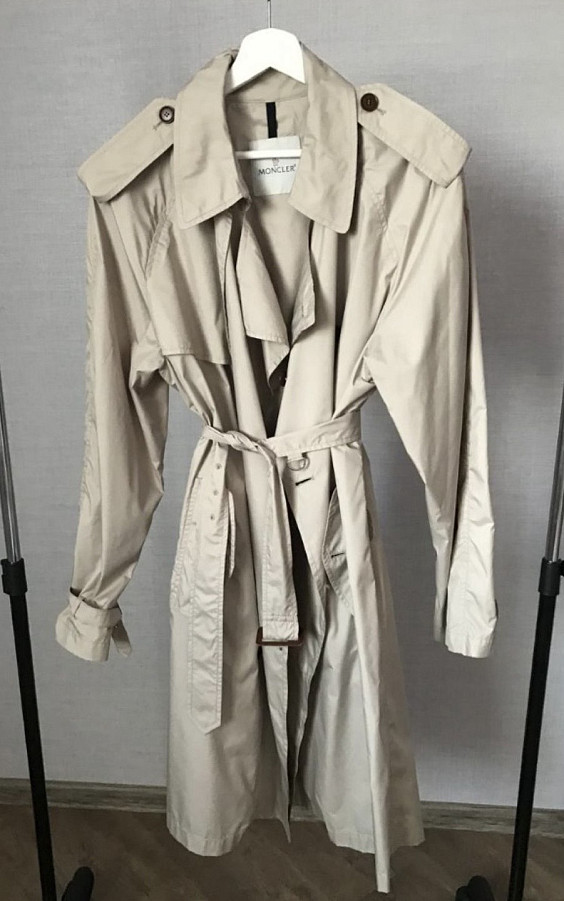 Moncler Плащ
