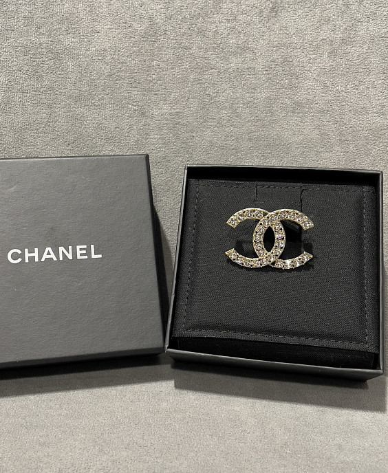 Chanel Брошь