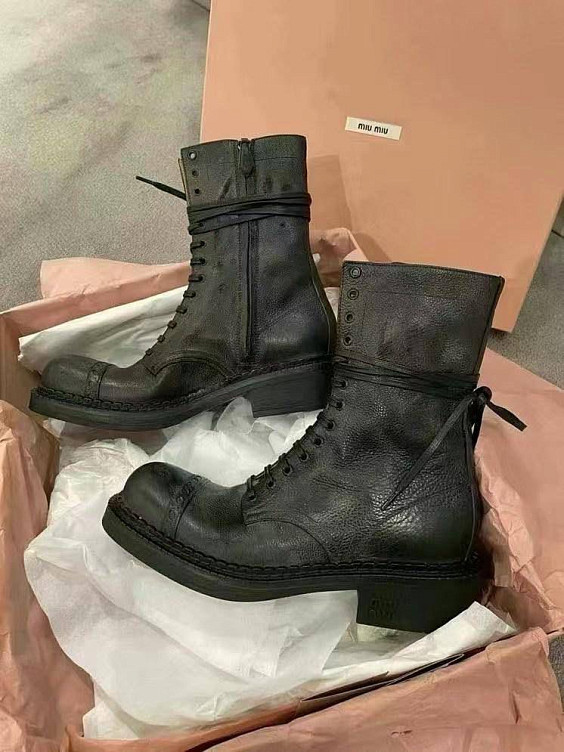 Miu Miu Ботинки
