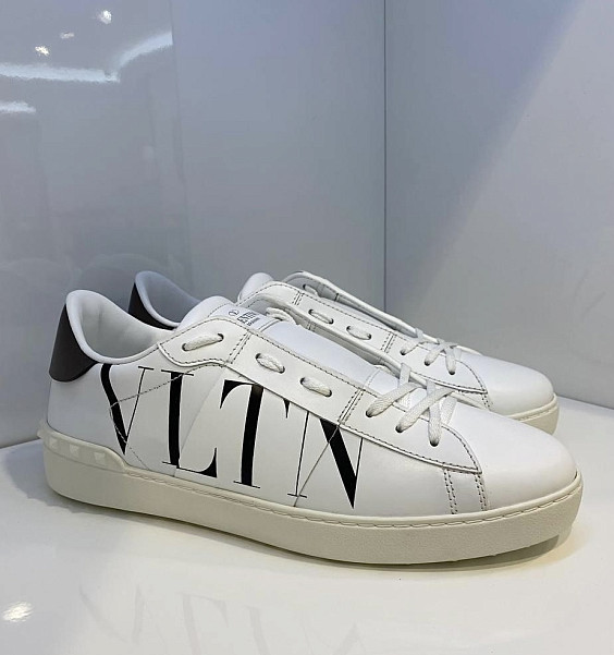 Valentino Кеды